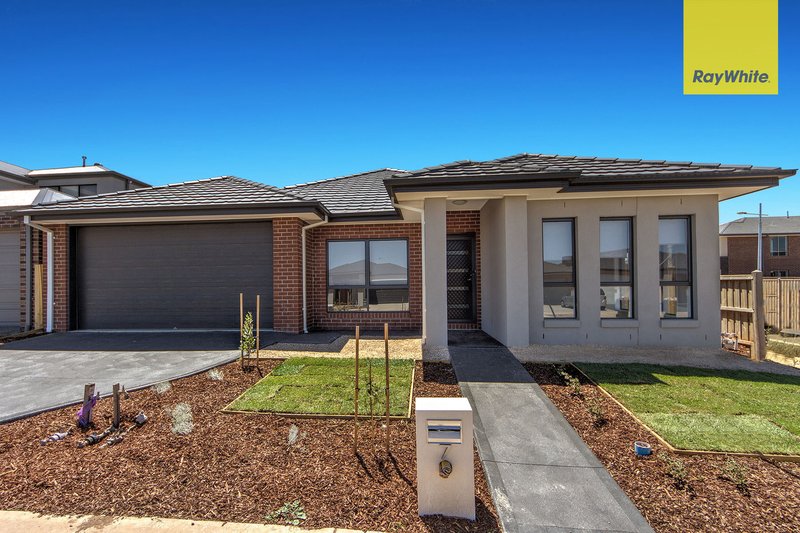 7 Tangerine Road, Manor Lakes VIC 3024