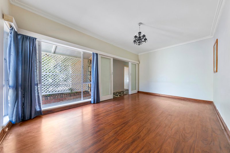 Photo - 7 Tania Avenue, Windsor Gardens SA 5087 - Image 3