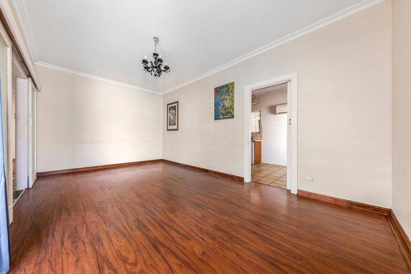 Photo - 7 Tania Avenue, Windsor Gardens SA 5087 - Image 5