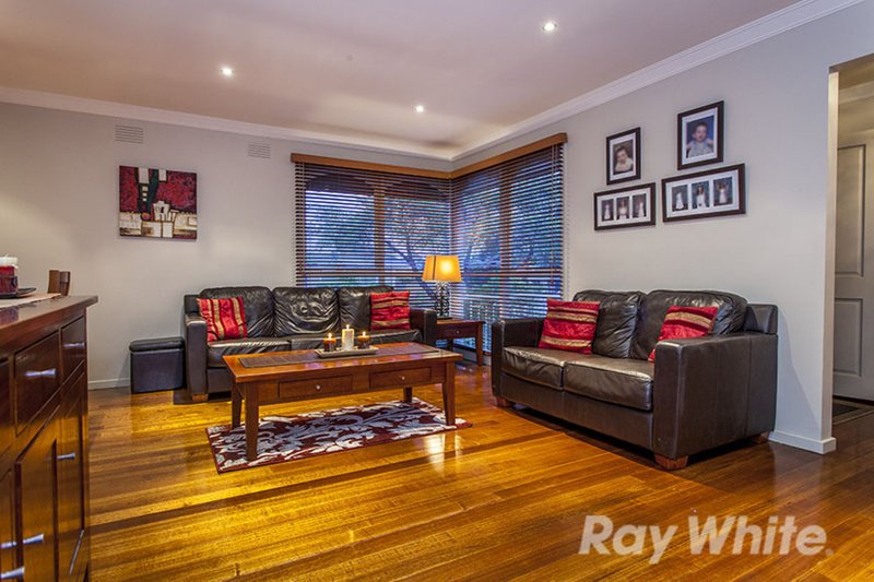 Photo - 7 Tanner Street, Glen Waverley VIC 3150 - Image 3