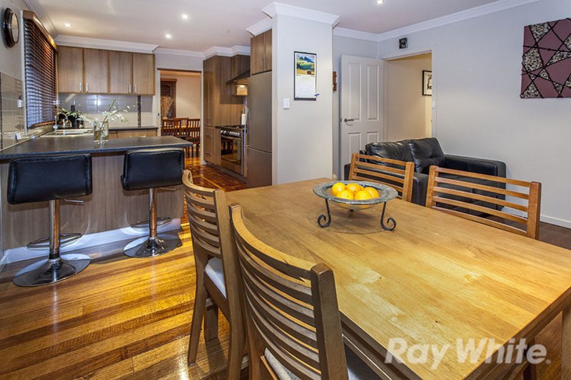 Photo - 7 Tanner Street, Glen Waverley VIC 3150 - Image 6