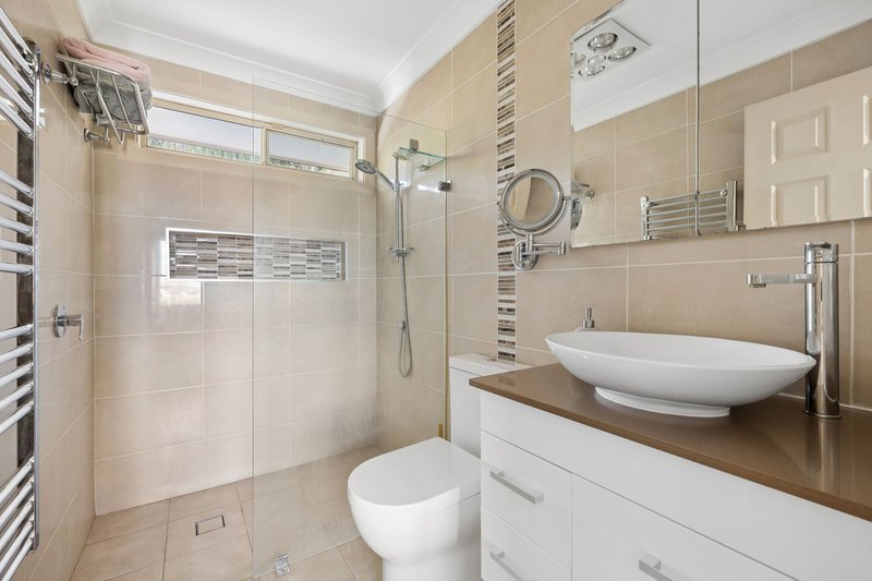 Photo - 7 Tappeiner Court, Baulkham Hills NSW 2153 - Image 16