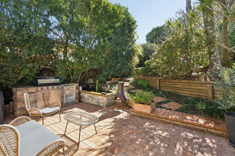 Photo - 7 Tappeiner Court, Baulkham Hills NSW 2153 - Image 20