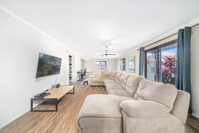 Photo - 7 Taronga Street, Kippa-Ring QLD 4021 - Image 6