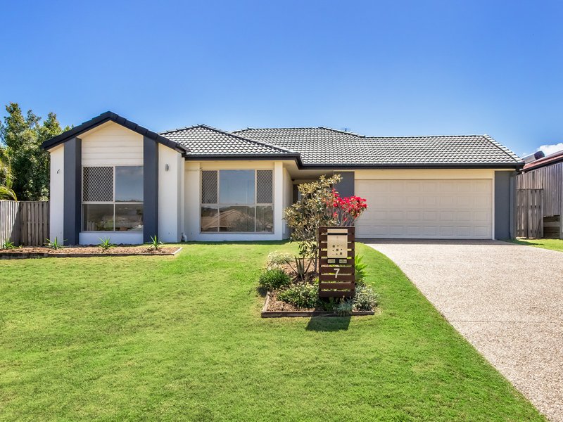 7 Taroona Circuit, Oxenford QLD 4210