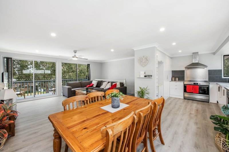 Photo - 7 Tarwarri Road, , Summerland Point NSW 2259 - Image 2