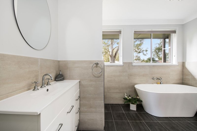 Photo - 7 Tarwarri Road, , Summerland Point NSW 2259 - Image 6