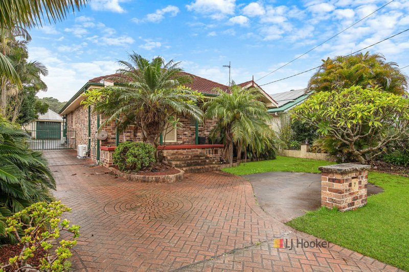 Photo - 7 Tarwhine Avenue, Chain Valley Bay NSW 2259 - Image 1