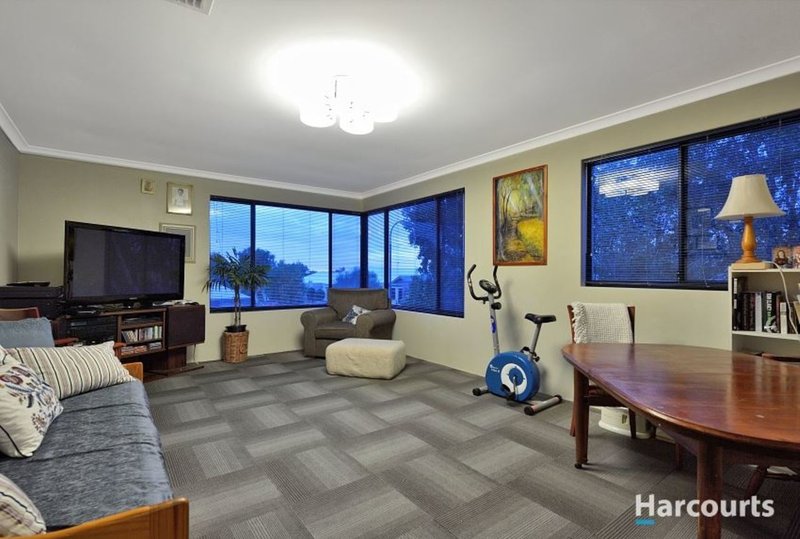 Photo - 7 Tasman Loop, Dudley Park WA 6210 - Image 12