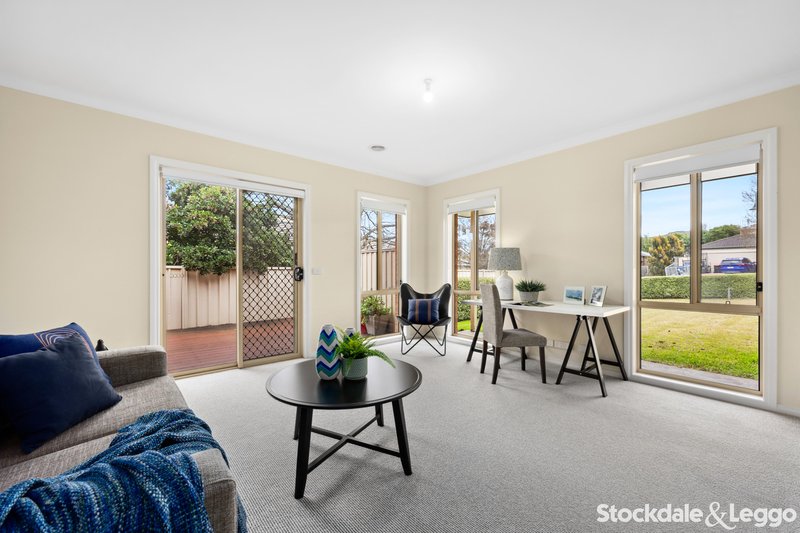 Photo - 7 Tasman Place, Wallan VIC 3756 - Image