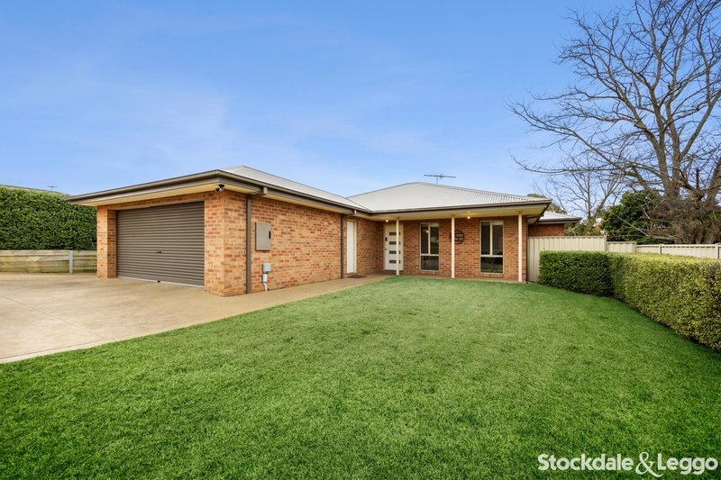 Photo - 7 Tasman Place, Wallan VIC 3756 - Image 2