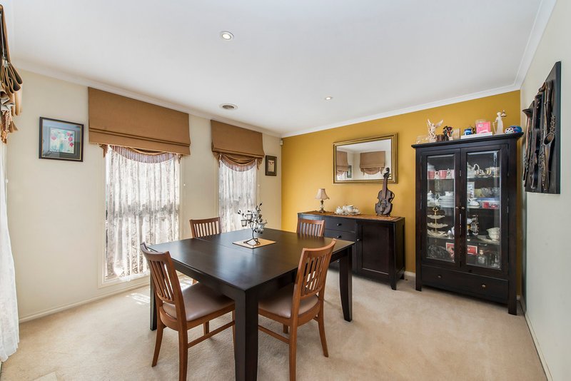 Photo - 7 Taylors Hill Boulevard, Taylors Hill VIC 3037 - Image 3