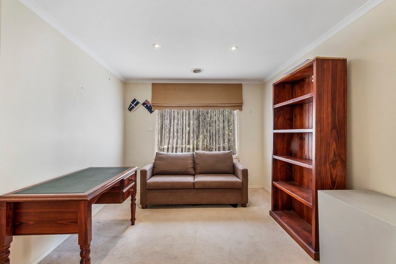 Photo - 7 Taylors Hill Boulevard, Taylors Hill VIC 3037 - Image 6