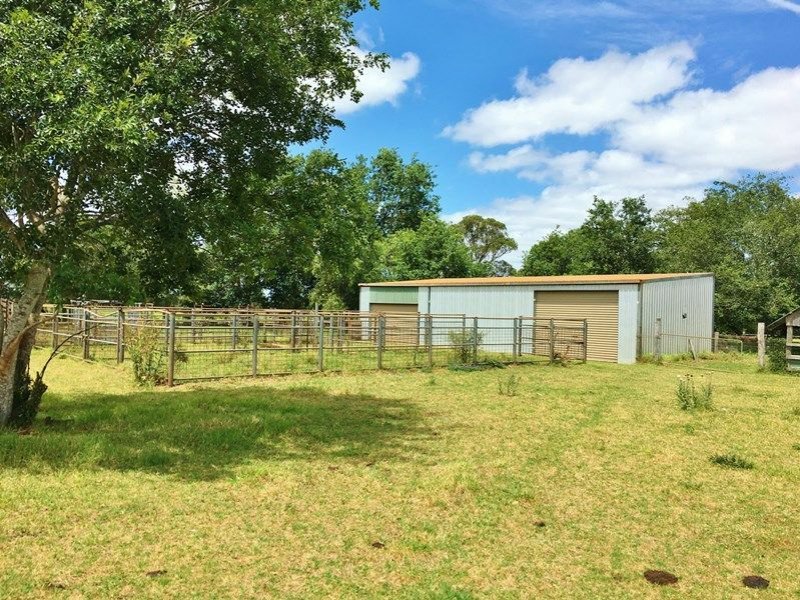 Photo - 7 Taylors Road, Kingaroy QLD 4610 - Image 16