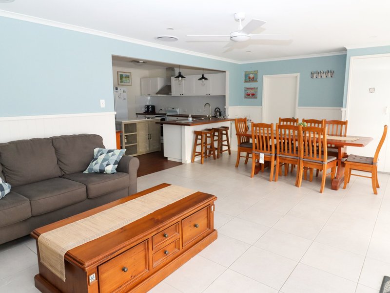 Photo - 7 Teal Place, Sussex Inlet NSW 2540 - Image 7