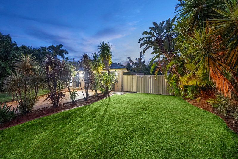 Photo - 7 Tee Trees Boulevard, Arundel QLD 4214 - Image 16