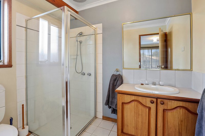 Photo - 7 Teesdale Court, Lara VIC 3212 - Image 3