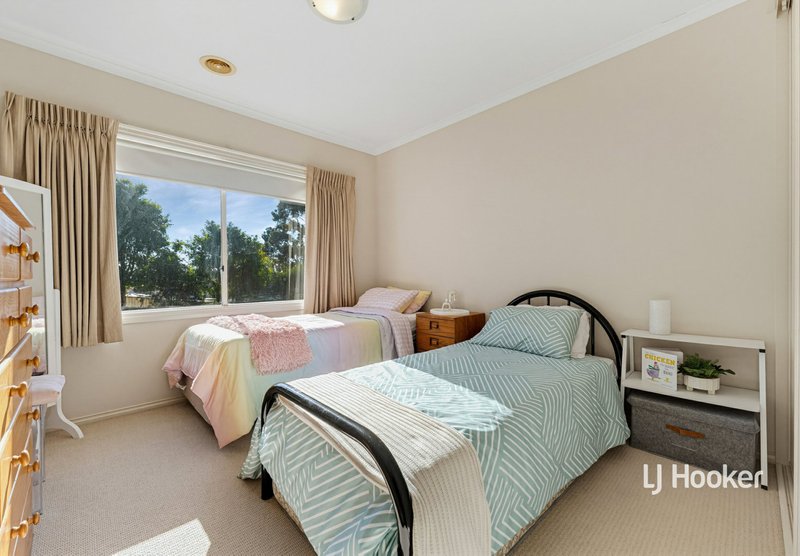 Photo - 7 Tenni Close, Broadford VIC 3658 - Image 15