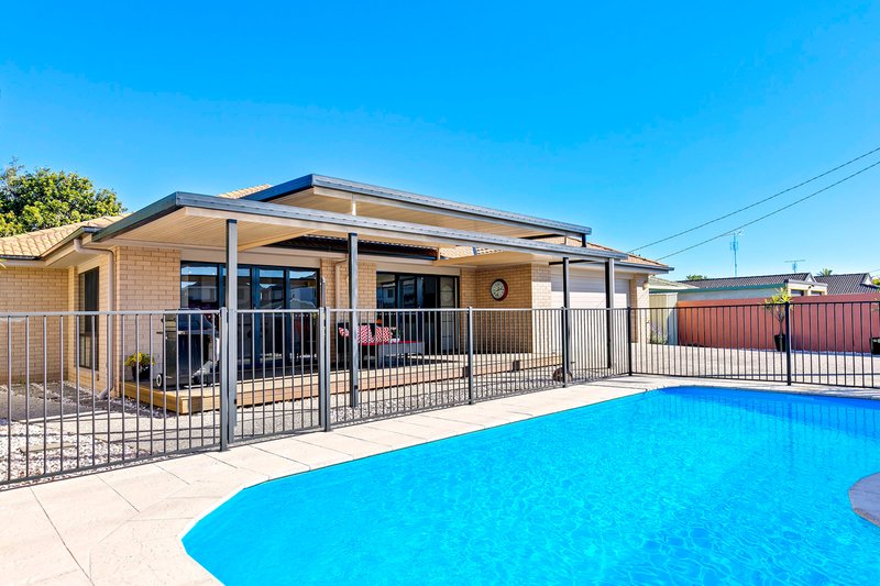 Photo - 7 Tepequar Drive, Maroochydore QLD 4558 - Image 5