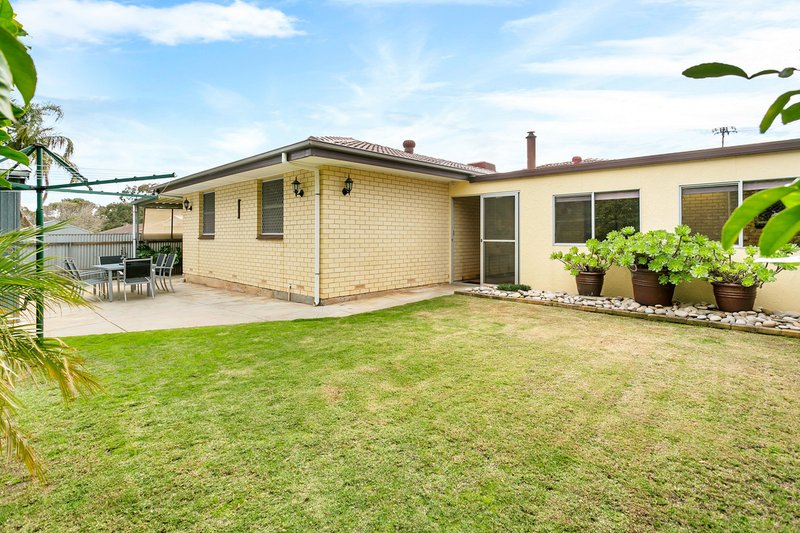 Photo - 7 Terrigal Road, Redwood Park SA 5097 - Image 17