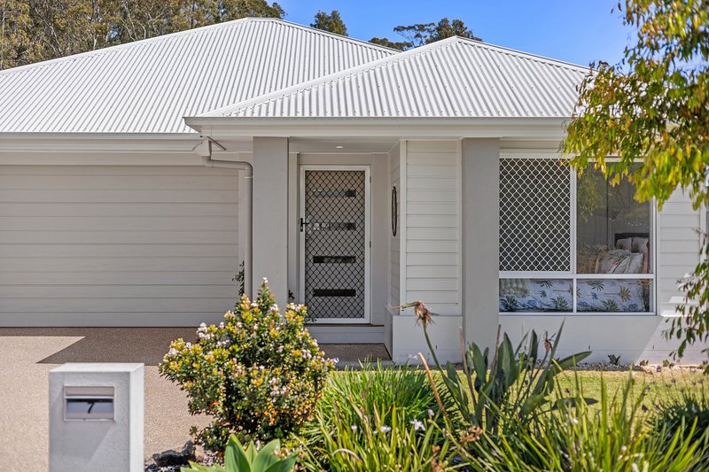 Photo - 7 Terry Close, Cotswold Hills QLD 4350 - Image 1