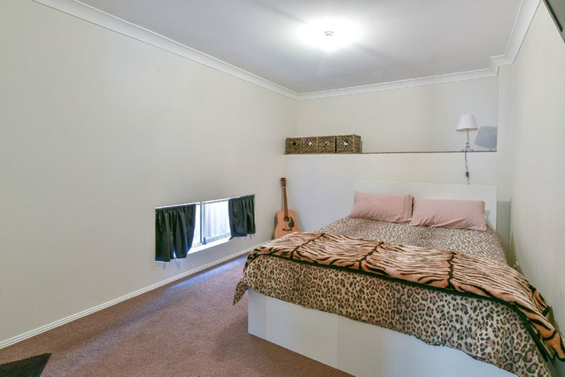 Photo - 7 Thane Close, Rosemeadow NSW 2560 - Image 10