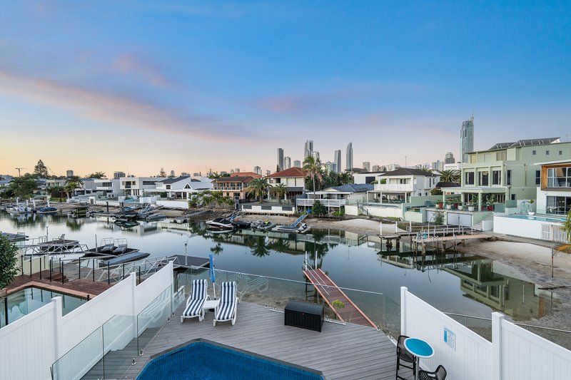 Photo - 7 The Lido , Isle Of Capri QLD 4217 - Image 4