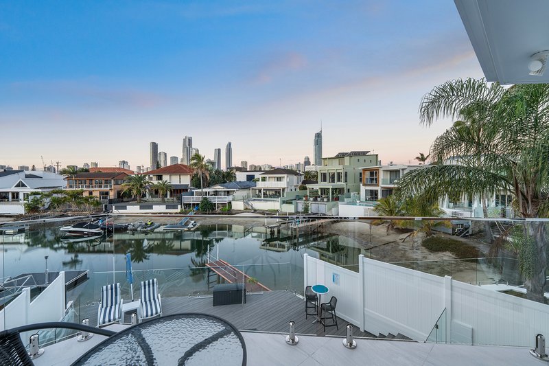 Photo - 7 The Lido , Isle Of Capri QLD 4217 - Image 25