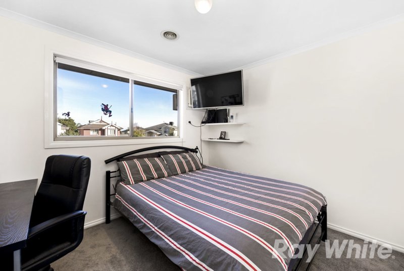 Photo - 7 The Rise, Glen Waverley VIC 3150 - Image 8