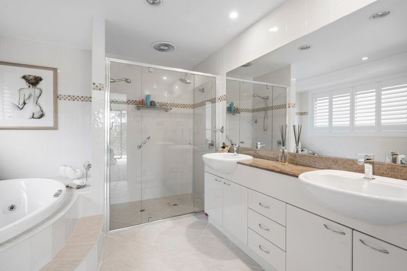 Photo - 7 Thistle Glen Close, Green Point NSW 2251 - Image 16