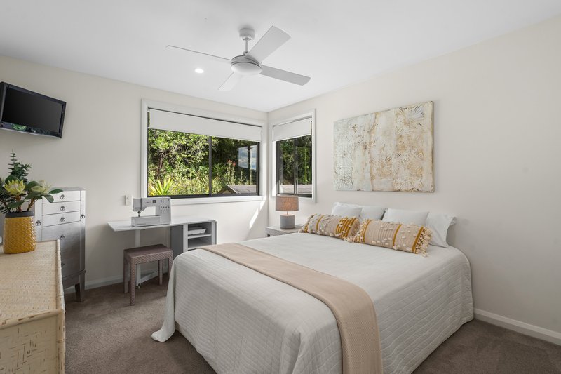 Photo - 7 Thistle Glen Close, Green Point NSW 2251 - Image 18