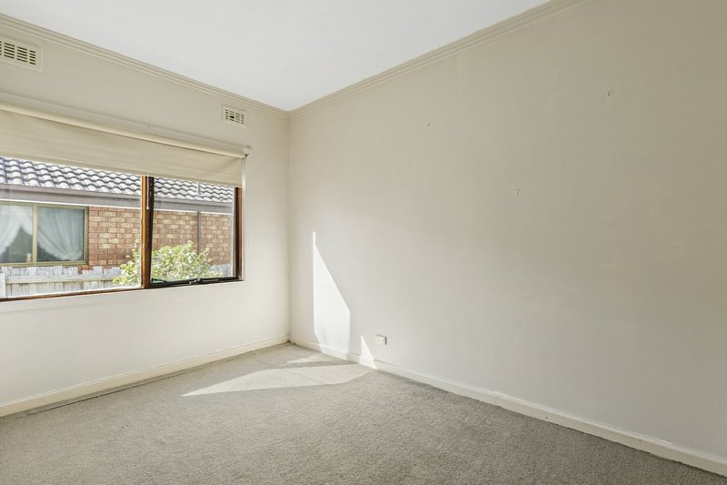 Photo - 7 Thomson Boulevard, St Leonards VIC 3223 - Image 8