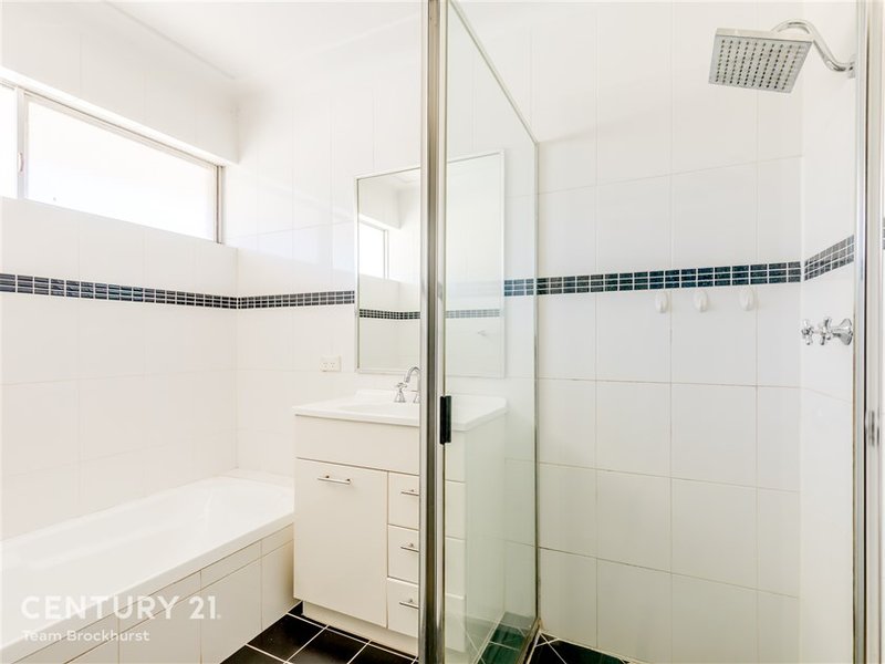 Photo - 7 Thornlie Avenue, Thornlie WA 6108 - Image 3