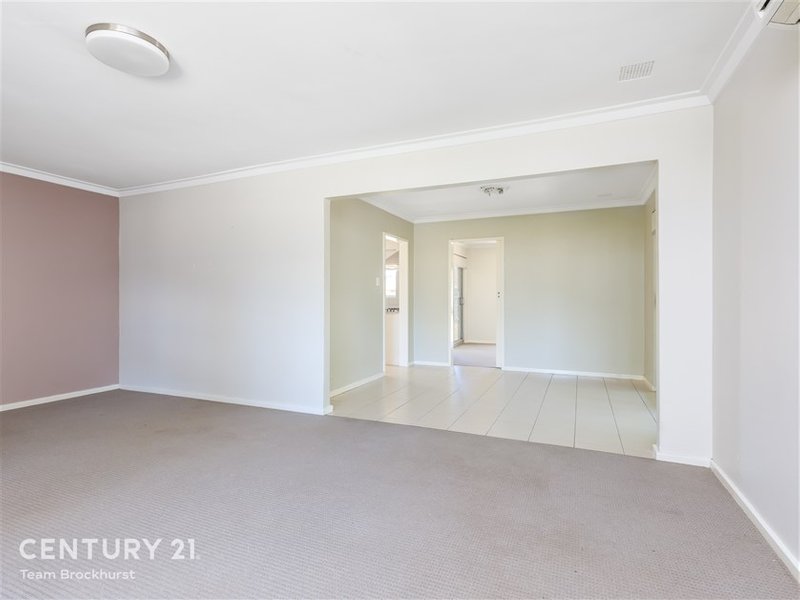 Photo - 7 Thornlie Avenue, Thornlie WA 6108 - Image 10