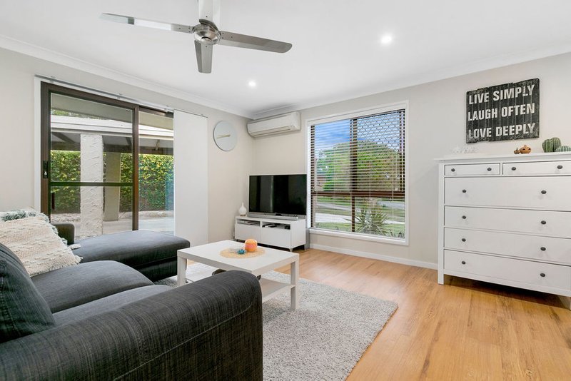 Photo - 7 Thulimbah Street, Coopers Plains QLD 4108 - Image 5