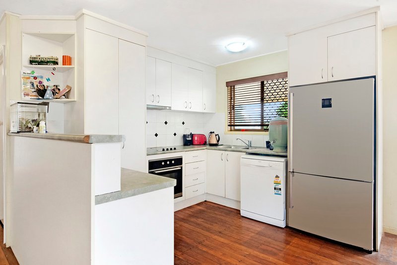 Photo - 7 Timbertop Mead , Burleigh Heads QLD 4220 - Image 4