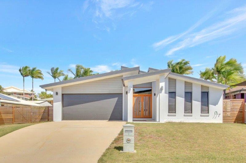 7 Tina Drive, Tannum Sands QLD 4680