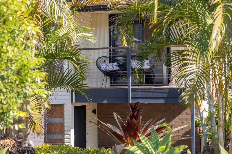 Photo - 7 Tiverton Street, Everton Hills QLD 4053 - Image 2