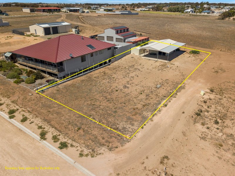 Photo - 7 Tonetaway Road, Tickera SA 5555 - Image 3