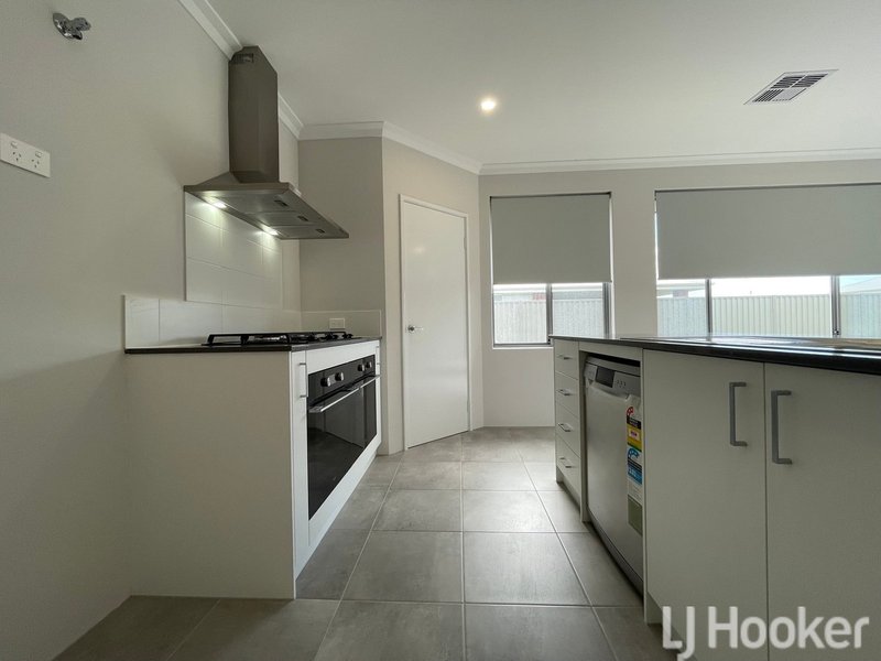 Photo - 7 Toovey Road, South Yunderup WA 6208 - Image 2