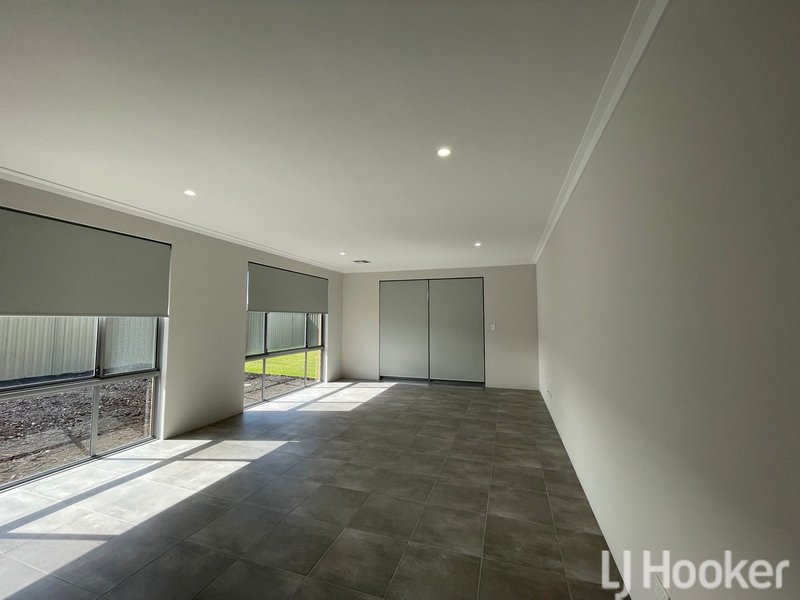 Photo - 7 Toovey Road, South Yunderup WA 6208 - Image 4