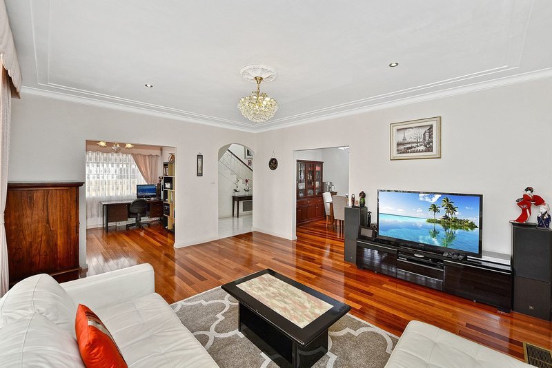 Photo - 7 Torrington Road, Strathfield NSW 2135 - Image 8