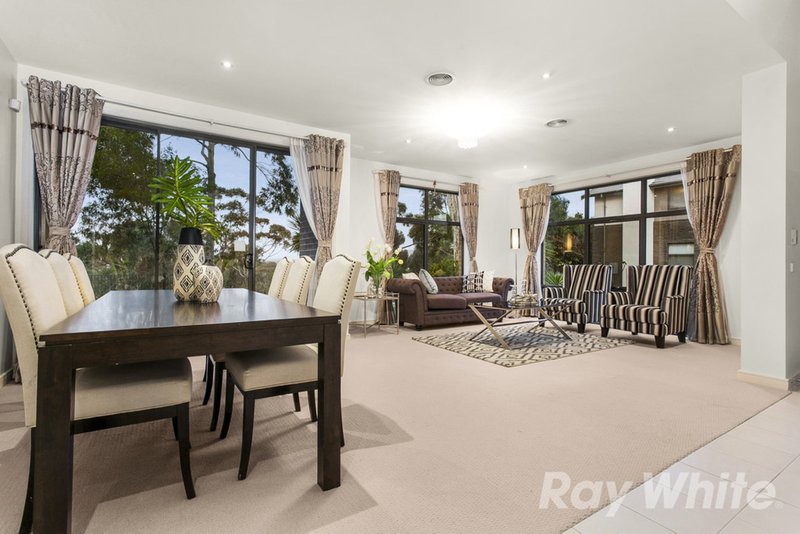 Photo - 7 Tottenham Grove, Mulgrave VIC 3170 - Image 9