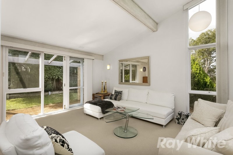 Photo - 7 Tracey Court, Wheelers Hill VIC 3150 - Image 5