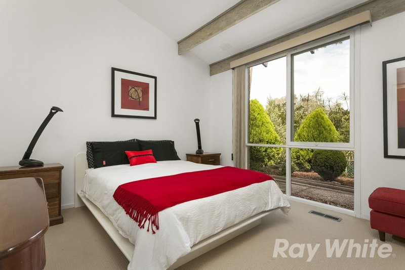 Photo - 7 Tracey Court, Wheelers Hill VIC 3150 - Image 6