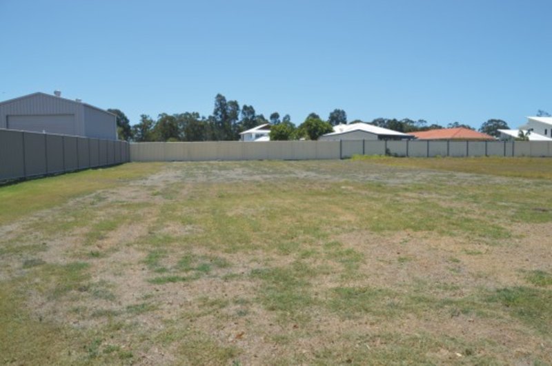 Photo - 7 Traviston Way, Burrum Heads QLD 4659 - Image 2