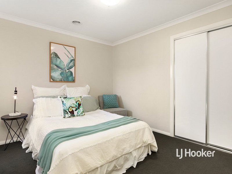 Photo - 7 Treeleaf Avenue, Point Cook VIC 3030 - Image 6