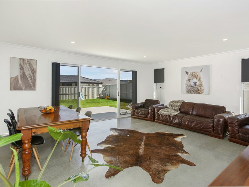 Photo - 7 Trevally Avenue, Old Bar NSW 2430 - Image 2