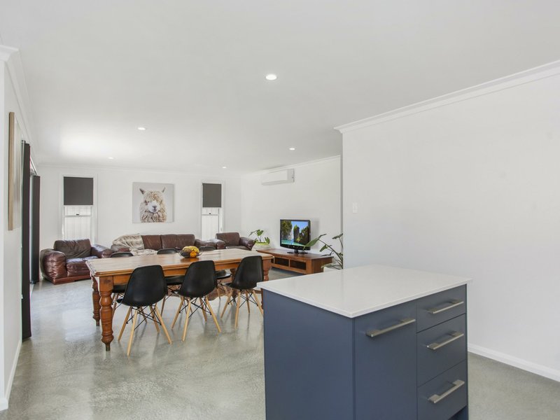 Photo - 7 Trevally Avenue, Old Bar NSW 2430 - Image 4