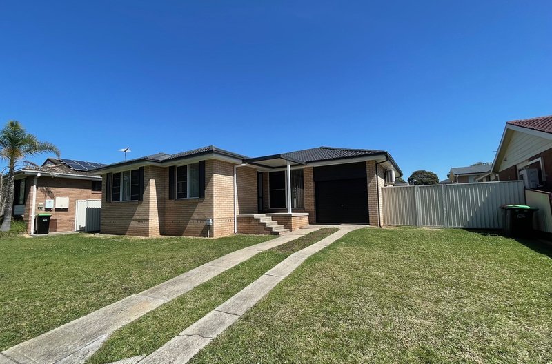 7 Triten Ave , Greenfield Park NSW 2176